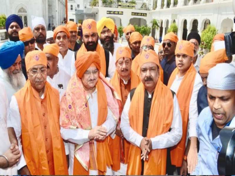 JP Nadda In Bihar BJP National President JP Nadda reached Shri Harmandir  Sahib Gurdwara paid obeisance | JP Nadda In Bihar: भाजपा के राष्ट्रीय  अध्यक्ष जेपी नड्डा श्री हरमंदिर साहिब गुरुद्वारा ...