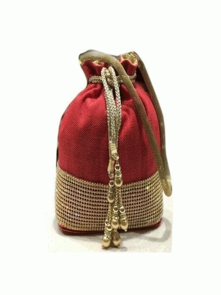 साल भर माता लक्ष्मी भरे रहेंगी तिजोरी, दिवाली की रात बना लें उनकी फेवरेट पोटली 