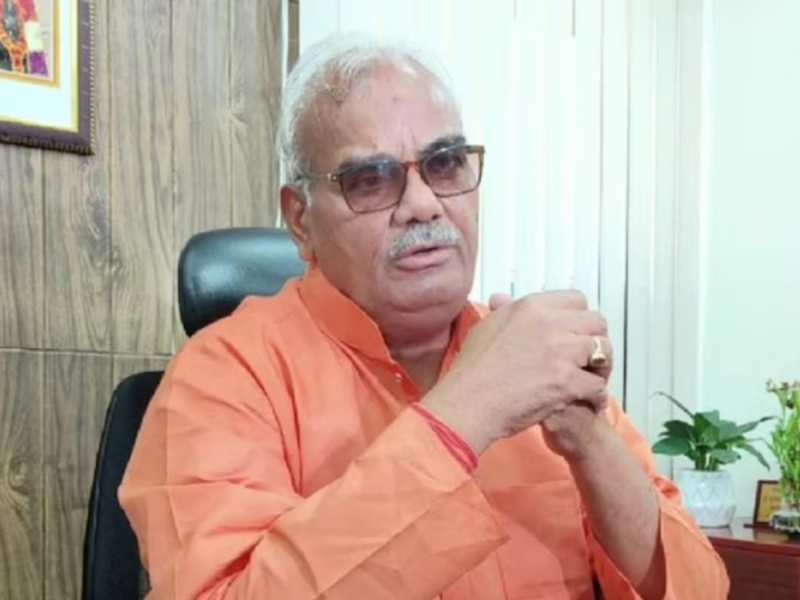 Rajasthan live News: अब सरकारी स्कूलों के सिलेबस से हटाया जाएगा गोधरा कांड, शिक्षा मंत्री मदन दिलावर ने कहा कि हत्यारों का महिमा मंडन बर्दाश्त नहीं Rajasthan live News: अब सरकारी स्कूलों के सिलेबस से हटाया जाएगा गोधरा कांड, शिक्षा मंत्री मदन दिलावर ने कहा कि हत्यारों का महिमा मंडन बर्दाश्त नहीं