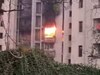 Noida Fire: अशोक विहार में स्थित अपार्टमेंट में लगी आग, फायर विभाग ने 25 मिनट में पाया काबू