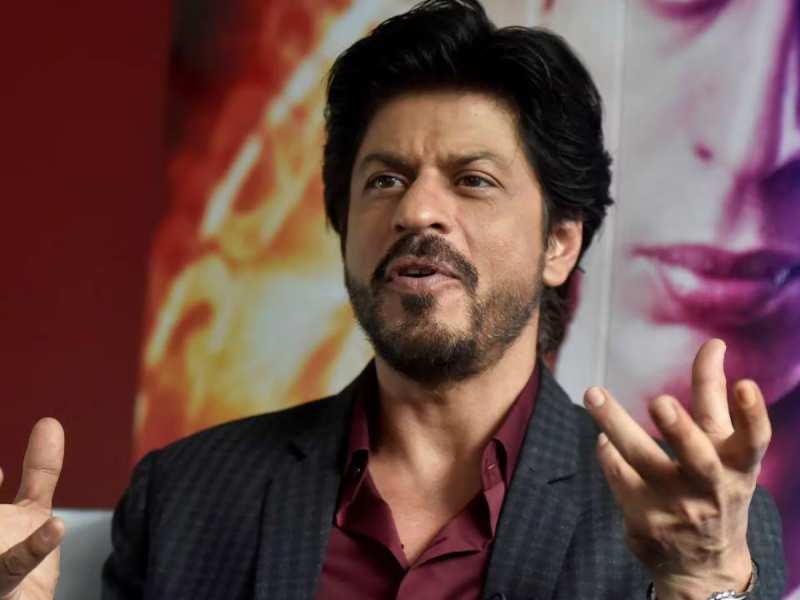 Shahrukh Khan News: जिस व्यक्ति के फोन से शाहरुख को दी गई धमकी, उसने खुद अभिनेता के खिलाफ दर्ज करा दी शिकायत