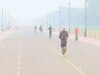 Delhi Pollution: दिल्ली के कई इलाकों में 400 से नीचे पहुंचा AQI, लेकिन कम नहीं होगी परेशानी