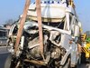 Fatehpur Accident: फतेहपुर में दर्दनाक सड़क हादसा, महाकुंभ से लौट रहे 4 श्रद्धालुओं की मौत, 10 की हालत गंभीर
