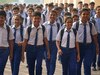 बच्चों की अटेंडेंस हुई कम तो 'वॉकिंग स्कूल बस' ने बदली दी तस्वीर!