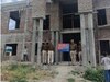Pratapgarh News: पुलिस ने ड्रग तस्करों के खिलाफ बड़ी कार्रवाई को दिया अंजाम, 5 करोड़ की चल अचल संपत्ति को किया फ्रिज