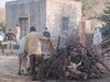 Alwar News: ट्रेन की चपेट में आने से पैंथर की मौत,पोस्टमार्टम करवा किया अंतिम संस्कार