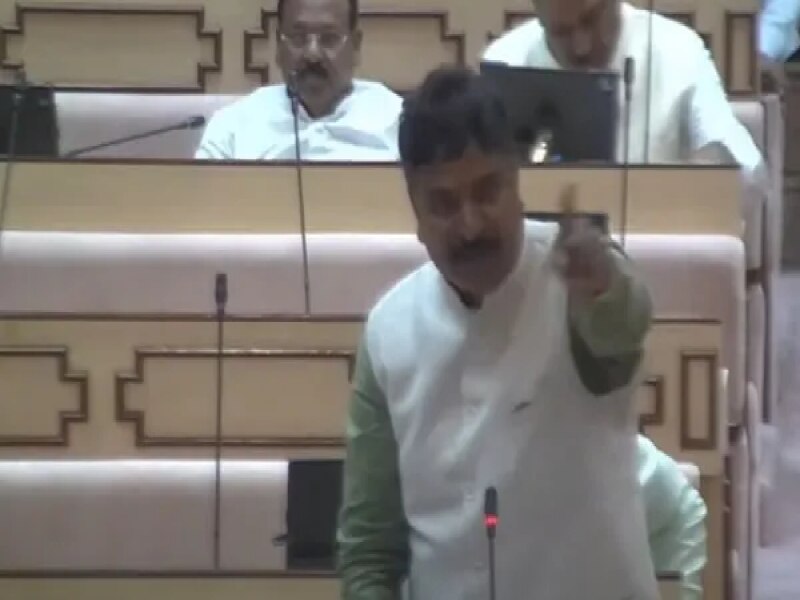 'सरकार है या सर्कस चल रही है...', राजस्थान भू-जल प्राधिकरण विधेयक को लेकर बोले जूली