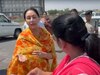 Rajasthan News: बीच सड़क पर दीया कुमारी ने लगा दी अधिकारियों की क्लास, बोलीं- ऐसे नहीं चल पाएगा