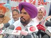 AAP Protest: ਪਾਣੀ ਦੇ ਮੁੱਦੇ ਨੂੰ ਲੈਕੇ 'ਆਪ' ਵੱਲੋਂ  ਪੰਜਾਬ ਭਰ ਵਿੱਚ ਭਾਜਪਾ ਆਗੂਆਂ ਦਾ ਘਿਰਾਓ