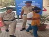 Delhi News: दिल्ली पुलिस की अवैध प्रवासियों के खिलाफ सख्त कार्रवाई, बांग्लादेशी महिला को लिया हिरासत में