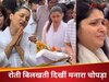 मनारा चोपड़ा पिता फ्यूनरल