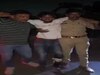Ghaziabad Crime: गाजियाबाद पुलिस ने 3 शातिर लुटेरों को मुठभेड़ के बाद किया गिरफ्तार, बरामद की 4.30 लाख की नकदी