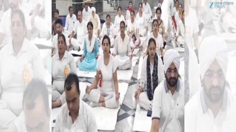 International Yoga Day: ਖੰਨਾ ਵਿੱਚ ਕੈਬਨਿਟ ਮੰਤਰੀ ਤਰੁਣਪ੍ਰੀਤ ਸਿੰਘ ਸੌਂਦ ਨੇ ਯੋਗਾ ਕੈਂਪ ਵਿੱਚ ਲਿਆ ਹਿੱਸਾ International Yoga Day: ਖੰਨਾ ਵਿੱਚ ਕੈਬਨਿਟ ਮੰਤਰੀ ਤਰੁਣਪ੍ਰੀਤ ਸਿੰਘ ਸੌਂਦ ਨੇ ਯੋਗਾ ਕੈਂਪ ਵਿੱਚ ਲਿਆ ਹਿੱਸਾ