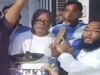 बांग्लादेश में पूर्व मुख्य चुनाव आयुक्त पर भीड़ ने किया हमला, Video Viral