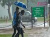 Delhi NCR Rain: दिल्ली नोएडा में झमाझम बारिश, उमसभरी गर्मी से मिली राहत 