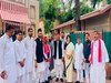 Akhilesh Yadav: अखिलेश की मस्जिद में बैठक? मौलाना तौकीर बोले- इबादतगाह में सियासत नहीं चलेगी