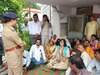 राज्‍यमंत्री और सांसद आमने सामने, कानपुर में कोतवाल पर कार्रवाई की मांग ने लिया सियासी रंग