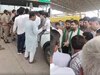 फतेहपुर सीमा पर पुलिस ने AIMIM काफिले को रोका