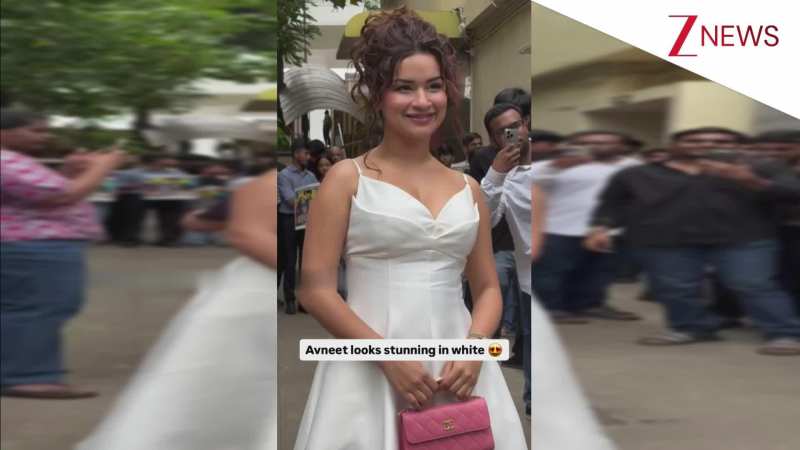 ओह माय गॉड...ये Avneet Kaur हैं! व्हाइट ड्रेस, हाई बन में जान्हवी-अनन्या को फेल करते दिखीं 23 साल की हसीना, पलट-पलट देखेंगे अंदाज ओह माय गॉड...ये Avneet Kaur हैं! व्हाइट ड्रेस, हाई बन में जान्हवी-अनन्या को फेल करते दिखीं 23 साल की हसीना, पलट-पलट देखेंगे अंदाज