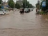 Ghaziabad News: भारी बारिश से जनजीवन अस्त-व्यस्त, घरों के बेसमेंट में घुसा पानी