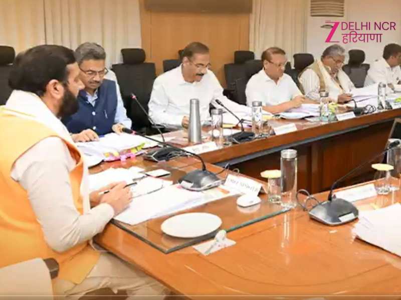 हरियाणा की महिलाओं को जल्द मिलने लगेंगे 2100 रुपये, कैबिनेट की बैठक में 17 प्रस्ताव