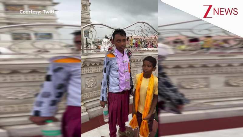 अरे-अरे उर्फी का खोया हुआ भाई मिल गया...अजीब से कपड़े पहन मंदिर घूमने पहुंचा लड़का, ड्रेसिंग सेंस देख दंग रह गए लोग!