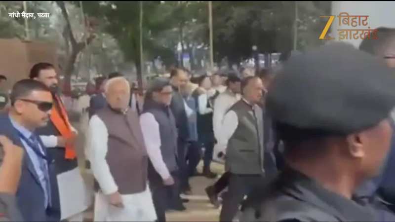 कार्यवाहक मुख्यमंत्री नीतीश कुमार ने गांधी मैदान में शपथ ग्रहण की तैयारियों का लिया जायजा