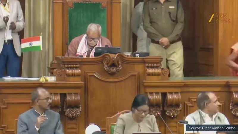 VIDEO: सदन में सब चकराए, प्रोटेम स्पीकर भी हक्का-बक्का! अनीता कुमारी ने पढ़ दी खुद की शपथ