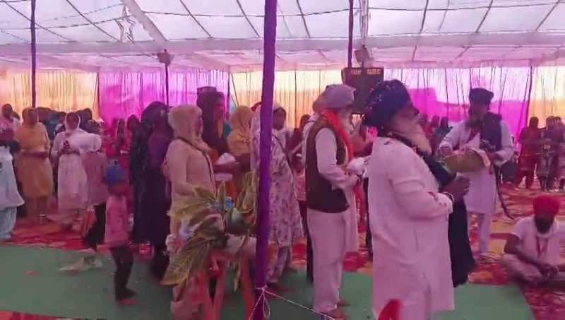 Pilibhit Video: पीलीभीत में 25 परिवारों की घर वापसी, अमृत पान कर दोबारा अपनाया सिख धर्म