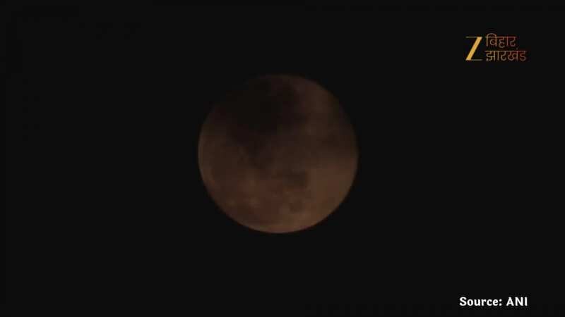 रांची में दिखा साल 2026 का पहला सुपरमून, देखिए चमकीला चांद