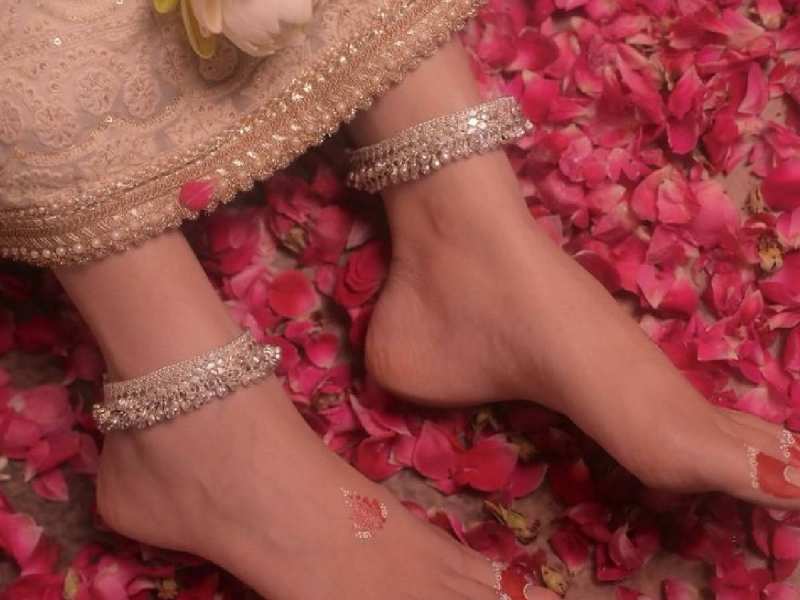 150 ग्राम चांदी में बन जाएगी मोटी पायल, देखें लेटेस्ट डिजाइन 