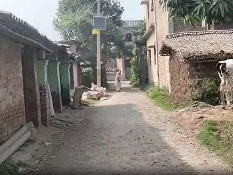 घरों में जड़ा ताला...गलियों में सन्नाटा...ब्राह्मणों ने छोड़ा गांव, देखिए हरीनगर से ग्राउंड रिपोर्ट