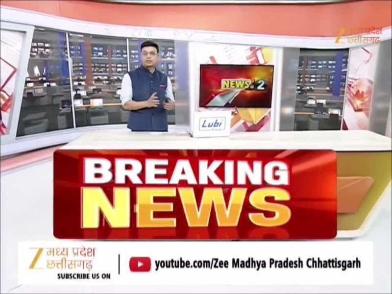 मंदिर में बंदूक लेकर घुसे बाहुबली नेता, शस्त्र पूजन का Video हुआ वायरल