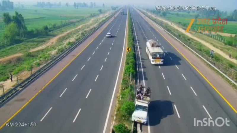 Live Accident Video: बेकाबू लोडर डिवाइडर से टकराया, फुटबाल की तरह उछले लोग, उन्नाव में हाईवे पर भीषण हादसा