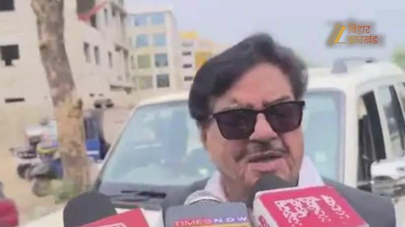 VIDEO: 'एप्सटीन फाइल्स से डर कर अमेरिका की बोली ना बोलें...', PM मोदी पर शत्रुघ्न सिन्हा का जोरदार अटैक