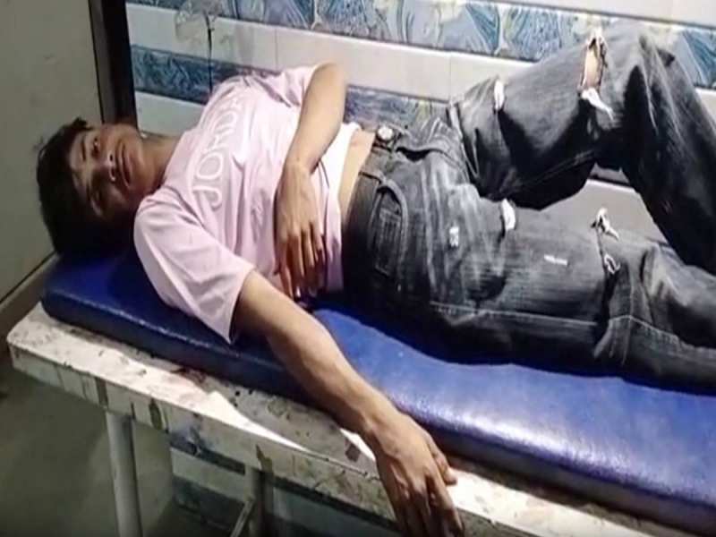 नमाज से लौट रहे युवक पर हमला, बेल्ट से पीट-पीटकर किया लहूलुहान