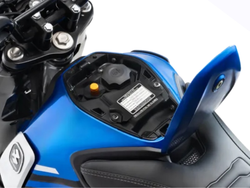 CNG और पेट्रोल दोनों से चला सकते हैं ये बाइक, कीमत आपके बजट में होगी फिट 