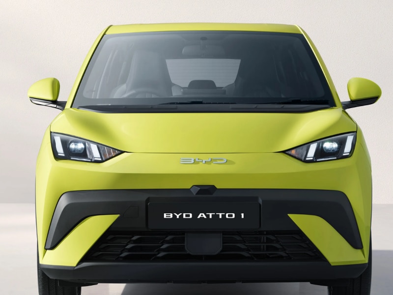 महज 6.8 लाख में लैंबोर्गिनी जैसी इलेक्ट्रिक कार! फुल चार्जिंग में चलती है 300 किमी.