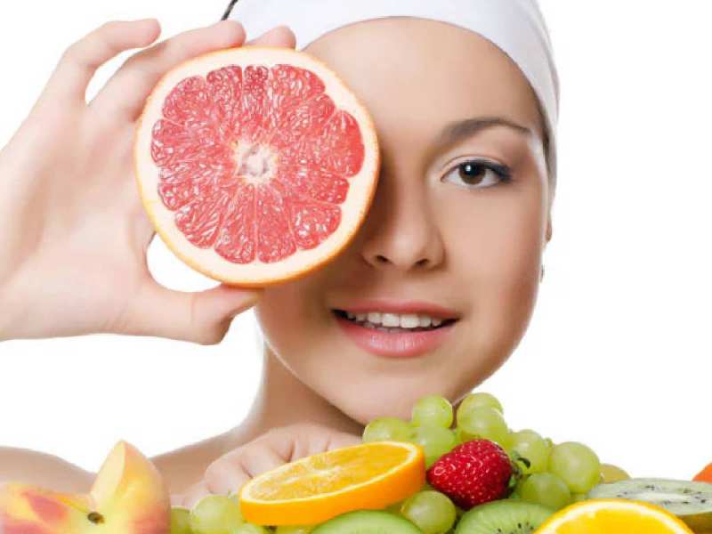 डाइट में शामिल करें ये खास फ्रूट्स, कुछ ही दिनों में दमकने लगेगा चेहरा; लुक्स पर लग जाएंगे चार चांद