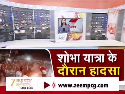 कोरबा में करतब पड़ा भारी: मुंह से आग निकालने के दौरान चपेट में आई महिला, देखें वीडियो