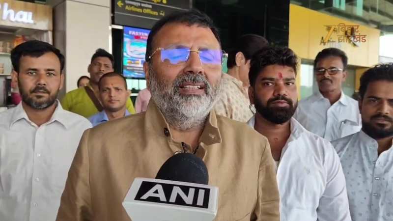 बंगाली अस्मिता को लौटाना है और बंगाल को बंगालियों के हवाले करना है: निशिकांत दुबे