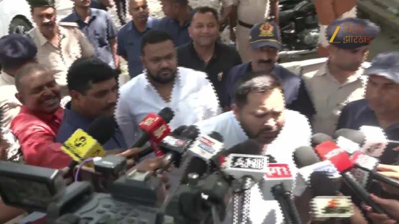 जेडीयू के बड़े नेताओं ने मुख्यमंत्री नीतीश कुमार को फंसा दिया, सरकार बदलने को लेकर बोले तेजस्वी यादव