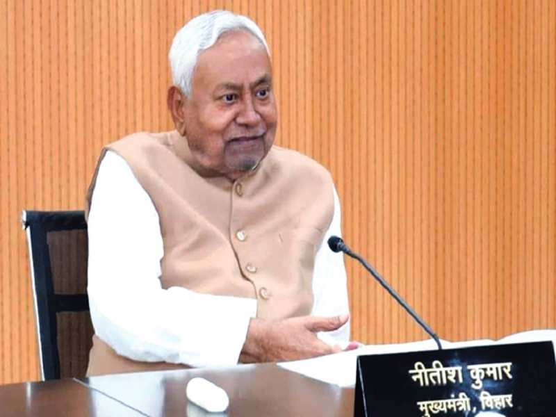 CM नीतीश कुमार का एक और बड़ा फैसला, अब सरकारी डॉक्टर की निजी प्रैक्टिस पर रोक!