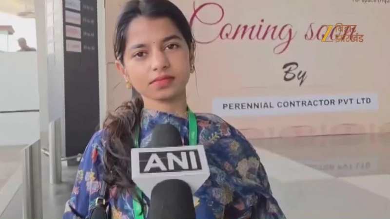 महिलाएं कल भी सशक्त थीं, लेकिन अब उन्हें नीतिगत बनाया जा रहा: मैथिली ठाकुर