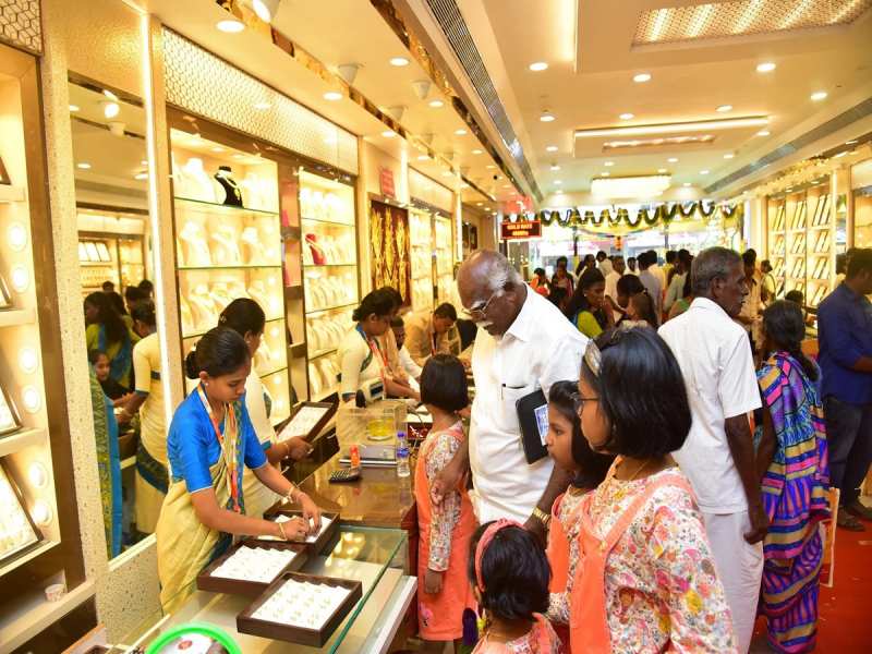 सोना ₹1.53 लाख/10 ग्राम, अक्षय तृतीया पर कहां पहुंचेगा Gold का भाव ? आज का रेट ही कर सकते हैं 'लॉक', प्री-बुकिंग का प्रोसेस समझिए