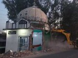 Rampur: हिन्दू-मुसलमान दोनों के आस्था का केंद्र था मज़ार; रातों-रात चला दिया बुल्डोजर
