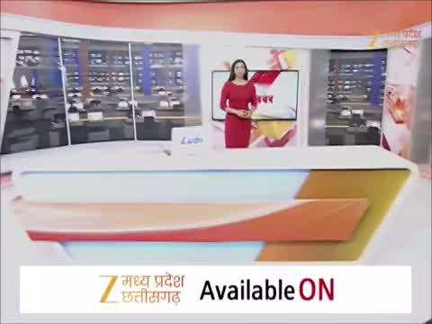महिला ने दुकान से उड़ाया 1 लाख का पेंडल, CCTV में कैद हुई चालाकी, देखें वीडियो
