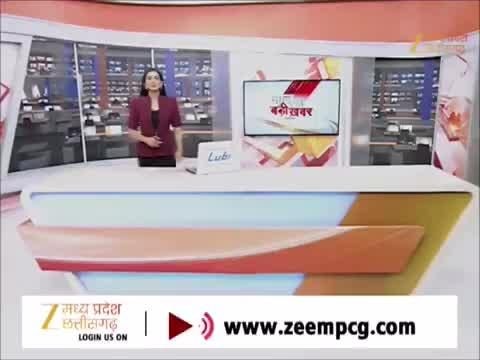 VIDEO: बड़वानी में नशे में धुत महिला का हाई-वोल्टेज ड्रामा, एक घंटे तक रुकी रहीं बसें, देखें वीडियो