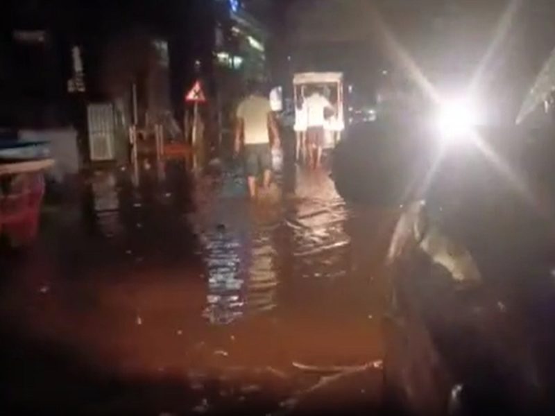 VIDEO: शेखपुरा में डरा रही है पहली बारिश, जलजमाव और कचरे के बीच कैसे कटेगा मानसून?