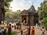 भगवान शिव के नाम पाती, पूरी होगी हर मनोकामना! जानें यूपी में कहां ये अनोखा शिव मंदिर